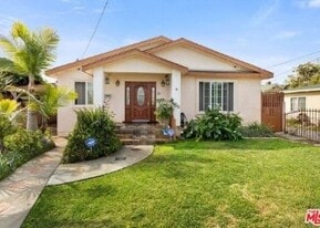 3612 Broadway in Huntington Park, CA - Building Photo