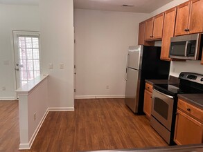 6187 Neuse Wood Dr in Raleigh, NC - Building Photo - Building Photo