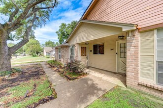 3843 Westmeadow Dr in Houston, TX - Building Photo - Building Photo