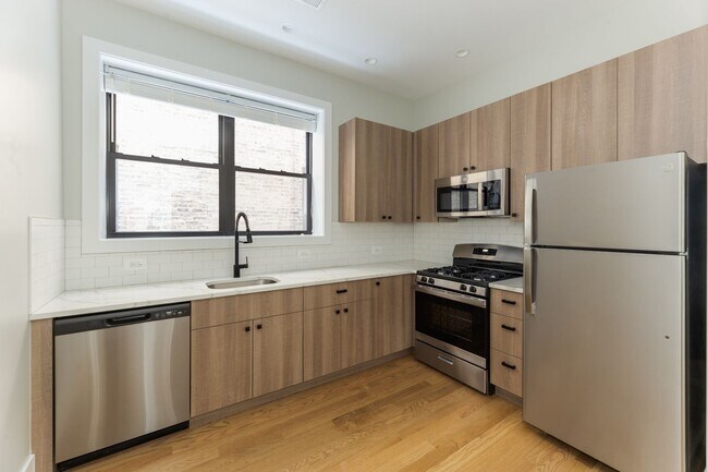 3525 N Wilton Ave, Unit 1F in Chicago, IL - Building Photo - Building Photo