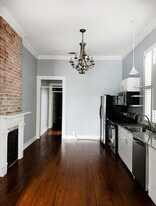 818 Olga St, Unit 1 in New Orleans, LA - Foto de edificio - Building Photo