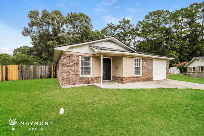 114 Louise Ct in Ladson, SC - Building Photo - Building Photo