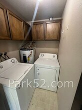 12613 80th Ave E in Puyallup, WA - Foto de edificio - Building Photo