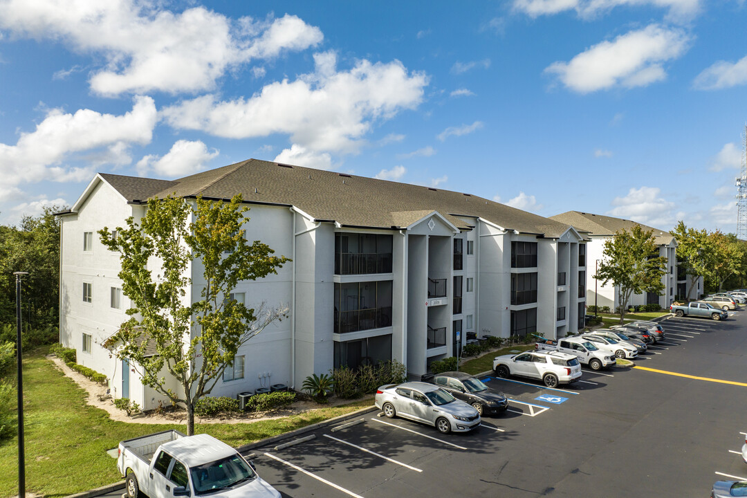 Skye Reserve in Brandon, FL - Foto de edificio