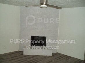 6216 Leslie Pl NE in Albuquerque, NM - Building Photo - Building Photo
