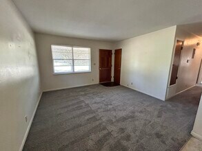 205 Powell Dr in Crestview, FL - Building Photo - Building Photo