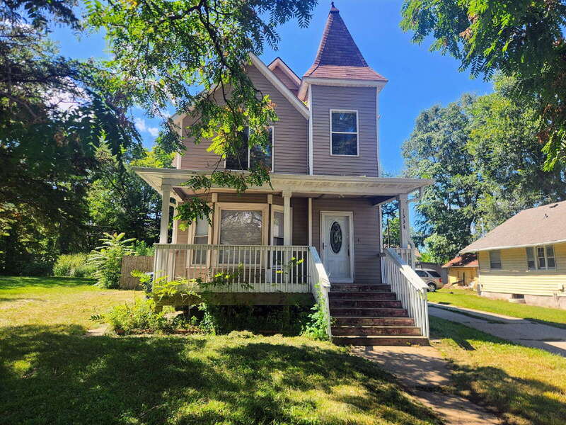 1334 E 14th St in Des Moines, IA - Building Photo