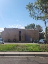 2521 Chelwood Park Blvd NE in Albuquerque, NM - Building Photo