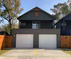 9318 Sundown Dr in Houston, TX - Building Photo