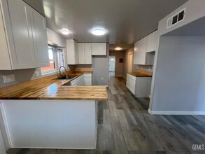 515 B St in Taft, CA - Foto de edificio - Building Photo