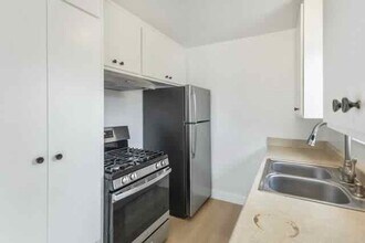 152 Loma Ln-Unit -Unit 3 in San Clemente, CA - Building Photo - Building Photo