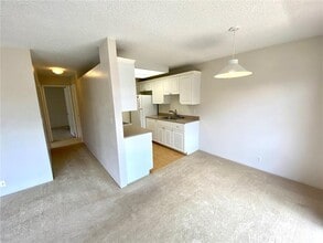 941340 Waipio Uka St in Waipahu, HI - Building Photo - Building Photo