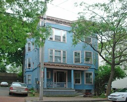 24 Grant St in Portland, ME - Building Photo