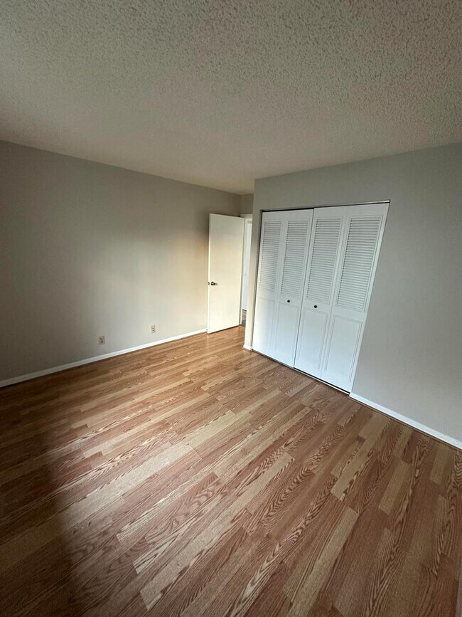 618 Sea Pine Way, Unit E2 in Greenacres, FL - Building Photo - Building Photo
