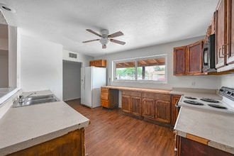 3233 N El Tovar Ave in Tucson, AZ - Building Photo - Building Photo