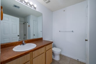 Terraces at Copper Leaf in Nixa, MO - Foto de edificio - Interior Photo