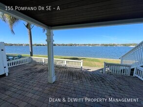 155 Pompano Dr SE in St. Petersburg, FL - Building Photo - Building Photo