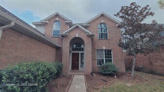 2906 Humble Dr in Manvel, TX - Building Photo