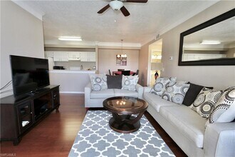 11490 Villa Grand in Ft. Myers, FL - Building Photo - Building Photo