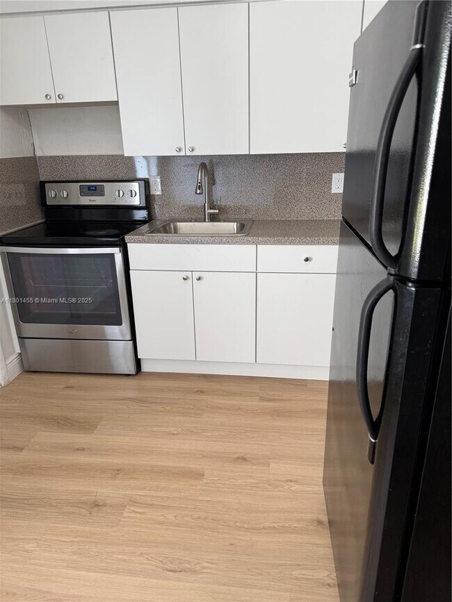 1492 NE 118th Terrace in Miami, FL - Building Photo - Building Photo