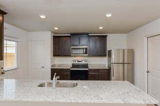 11927 Lake Park in San Antonio, TX - Building Photo - Building Photo