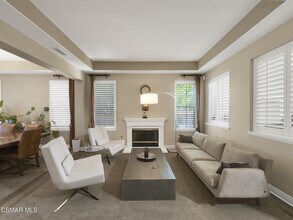 3302 Woodley Ave in Thousand Oaks, CA - Building Photo - Building Photo