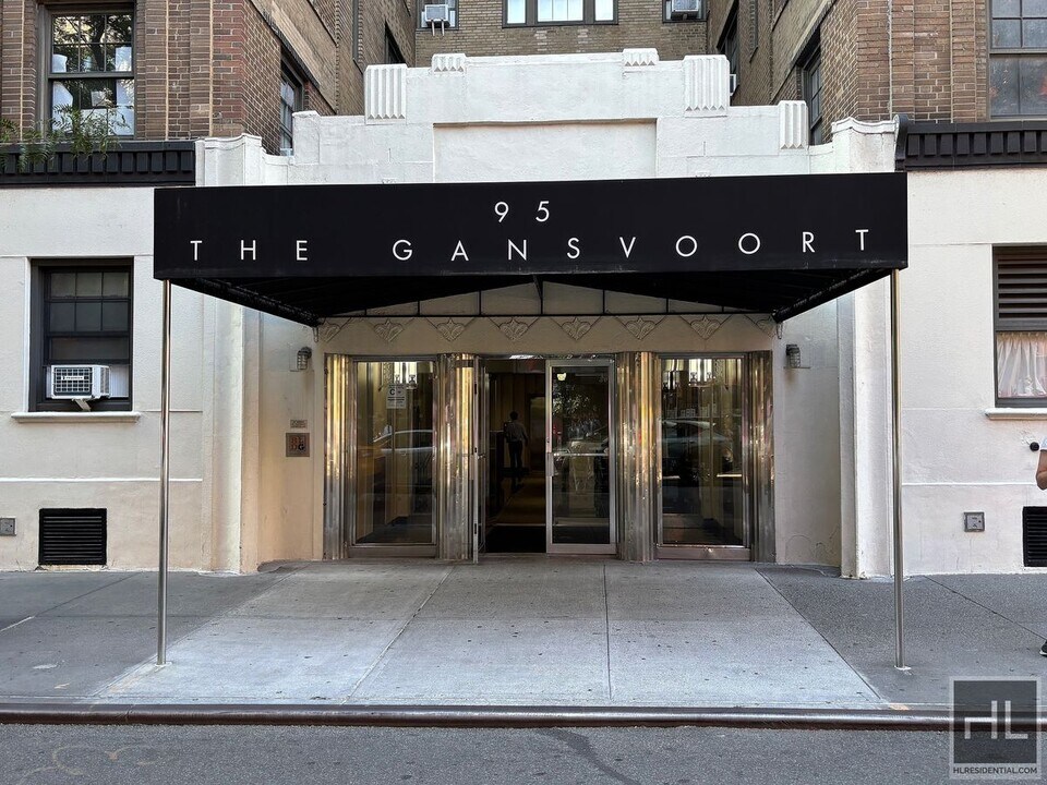 East 39th Street in New York, NY - Building Photo