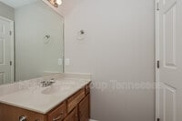 2104 Madison Ct photo'