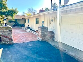 4370 Calavo Dr in La Mesa, CA - Building Photo - Building Photo