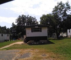 106 Pecan Grove Cir in Gastonia, NC - Building Photo