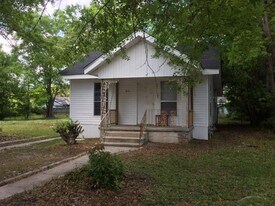 1812 Kibby St in Mobile, AL - Building Photo