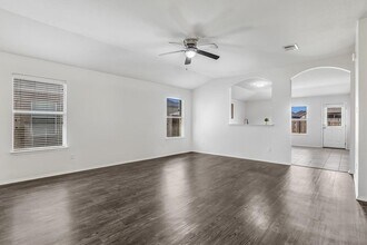 116 Mallard Ln in Leander, TX - Building Photo - Building Photo