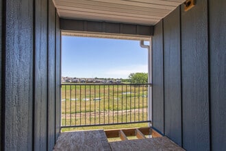 Moonlight Apartment Complex in Rapid City, SD - Foto de edificio - Building Photo