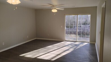 281 Graystone Cir in Centerton, AR - Foto de edificio - Building Photo