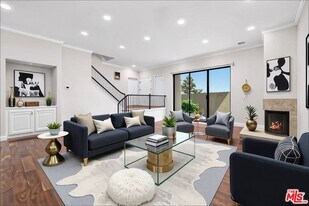 2312 Century Hill in Los Angeles, CA - Building Photo