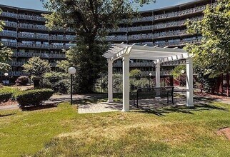 200 Swanton St, Unit 708 in Winchester, MA - Building Photo - Building Photo