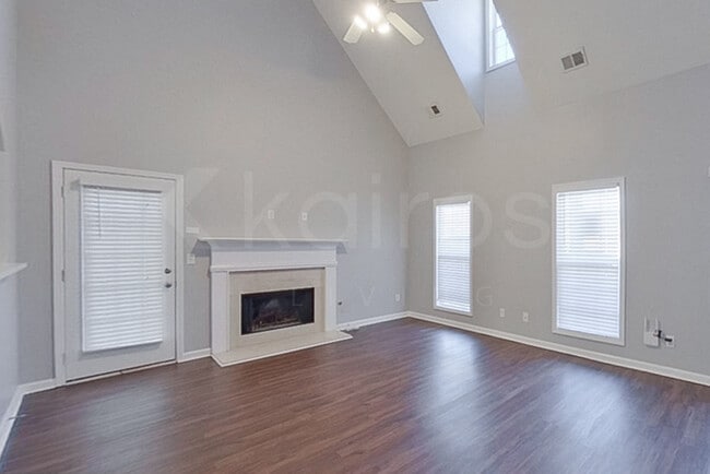 198 Mitchell Dr in Hiram, GA - Foto de edificio - Building Photo