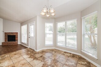 7762 Parkview Cir E in Southaven, MS - Foto de edificio - Building Photo