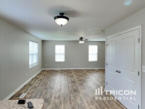 537 Twyla Dr in Lebanon, TN - Building Photo - Building Photo