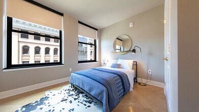 358 W 48th St, Unit 7E in New York, NY - Foto de edificio - Building Photo