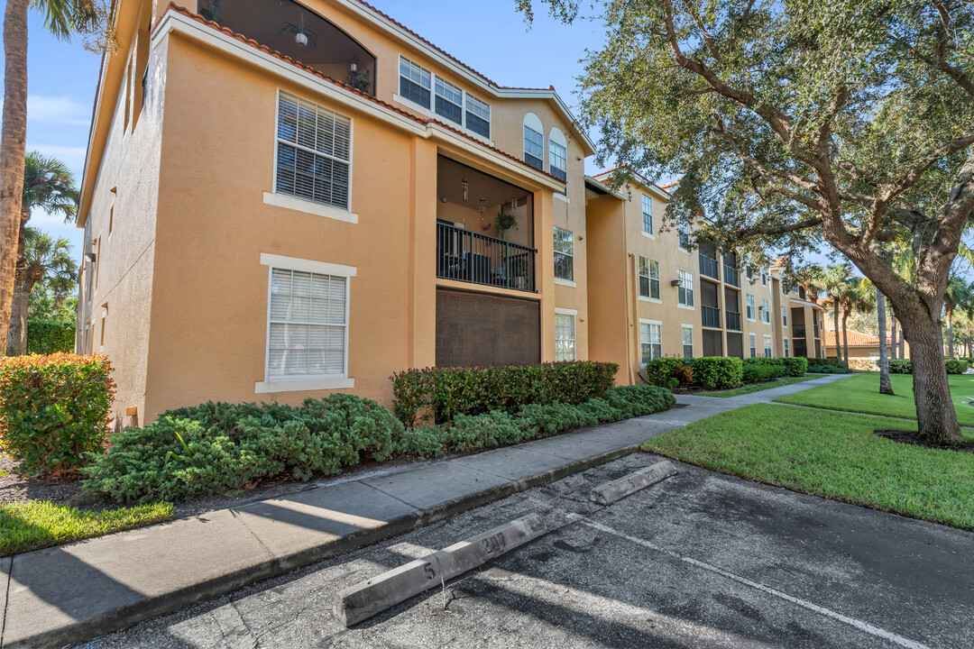 8717 River Homes Lane in Bonita Springs, FL - Building Photo