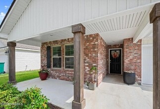 35326 Grovemont Dr in Denham Springs, LA - Building Photo - Building Photo