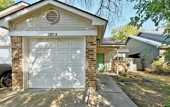 2503 Howellwood Wy in Austin, TX - Foto de edificio - Building Photo