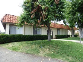 1121 N Escondido Blvd Apartments