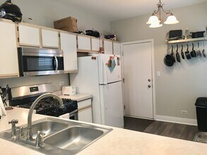 3143 Anton Dr in Aurora, IL - Building Photo - Building Photo