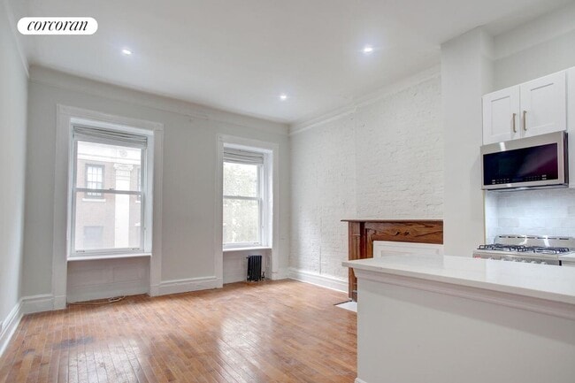 property at 130 W 73rd St