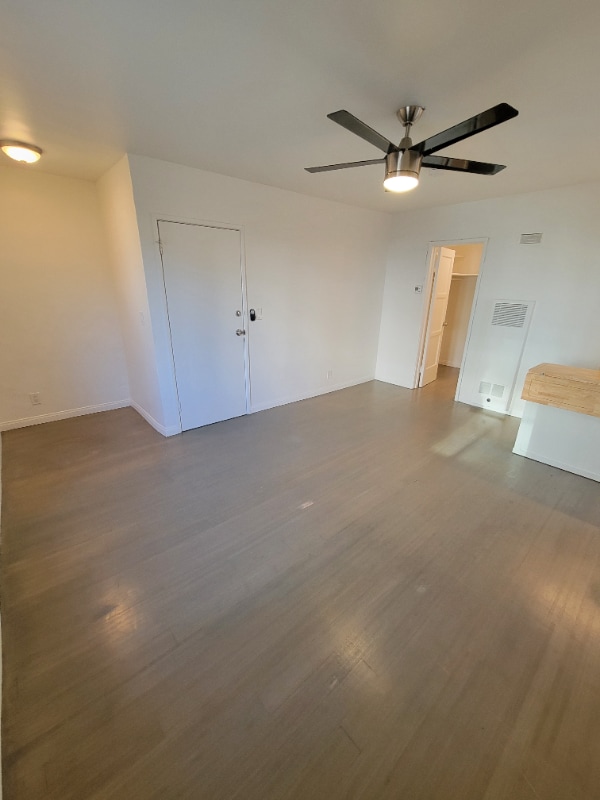 2613 S Sepulveda Blvd in Los Angeles, CA - Building Photo - Building Photo