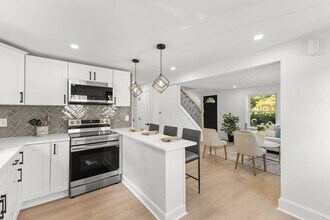 26 Lamb St in Attleboro, MA - Building Photo - Building Photo