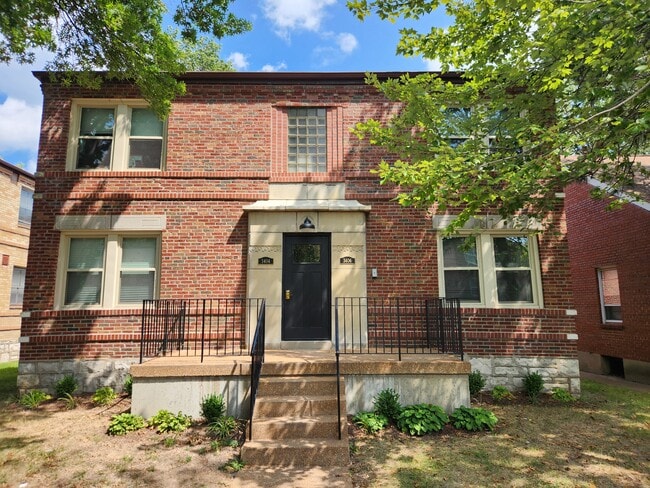 3406 Lawn Ave, Unit 2F