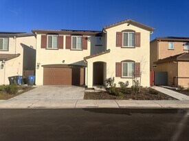 1750 Yukon Territory Ave in Manteca, CA - Building Photo